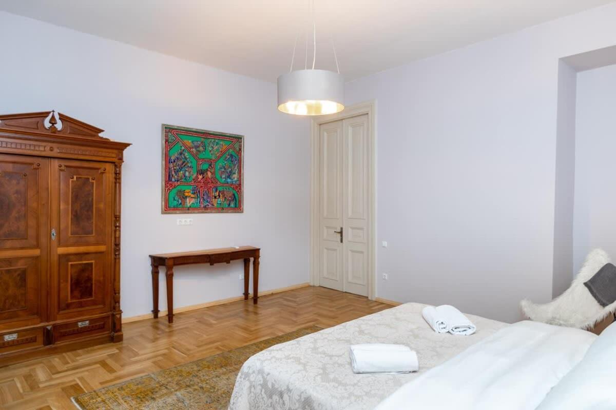 Stylish 2Br Apt In The Heart Of Old Tbilisi Eksteriør billede
