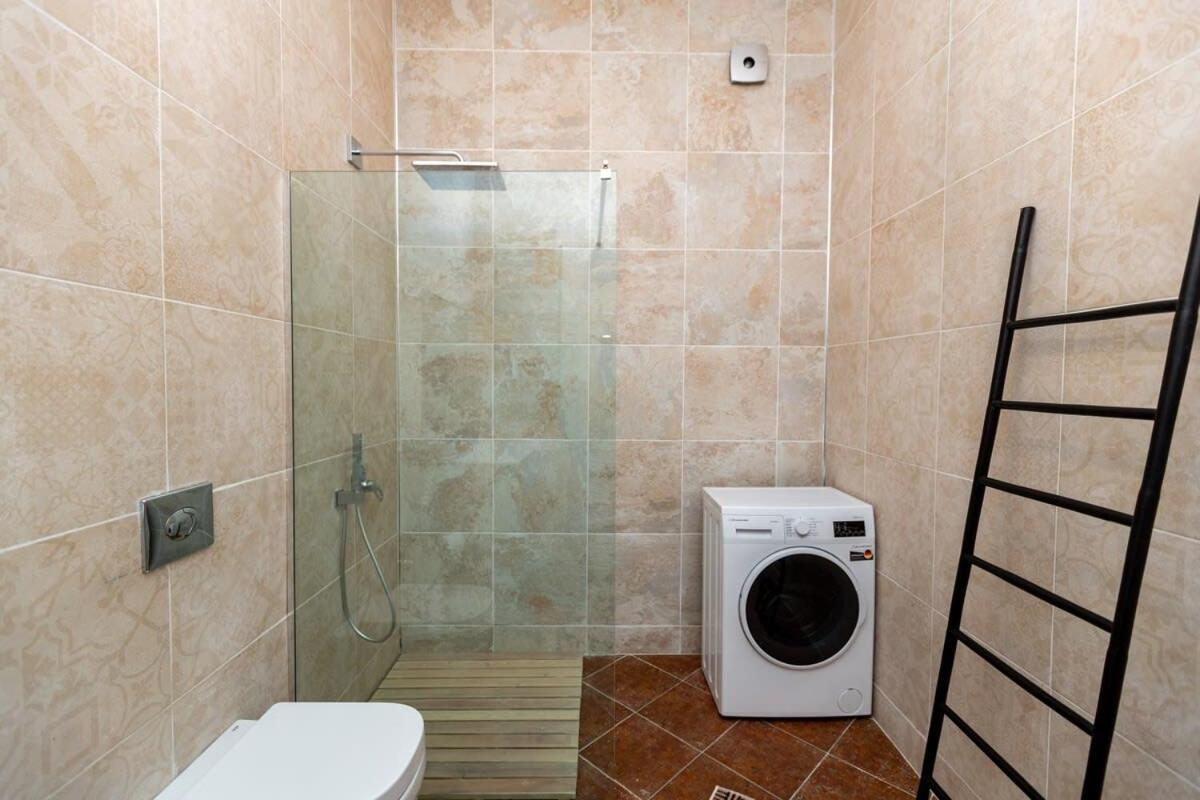 Stylish 2Br Apt In The Heart Of Old Tbilisi Eksteriør billede