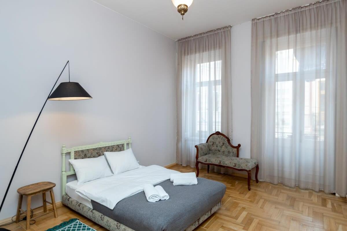 Stylish 2Br Apt In The Heart Of Old Tbilisi Eksteriør billede